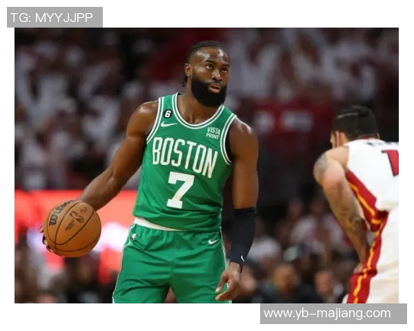 杰伦布朗状态火热助凯尔特人取得4胜1负佳绩场均31分7板表现抢眼